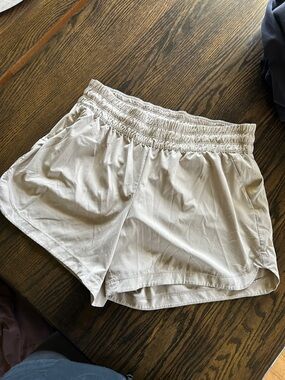 REI Women's Light Beige Athletic Elastic-Waist Shorts